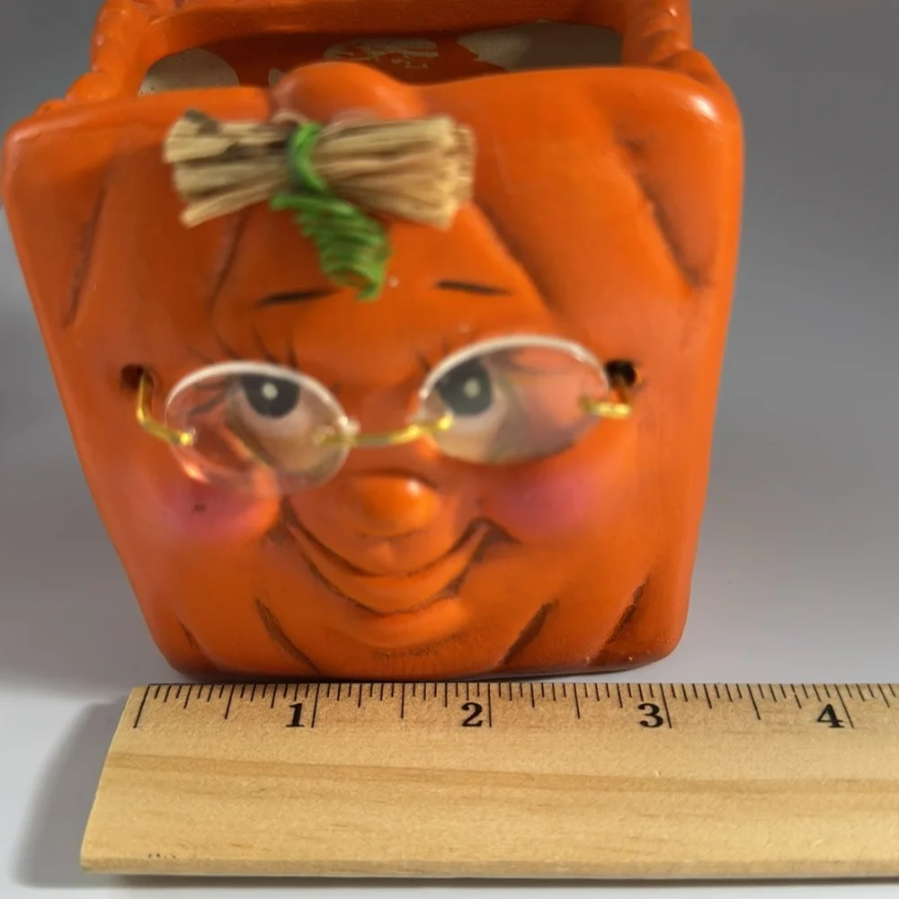 Halloween/Fall Ceramic Orange Bag with Smiling Grandma Face with glasses